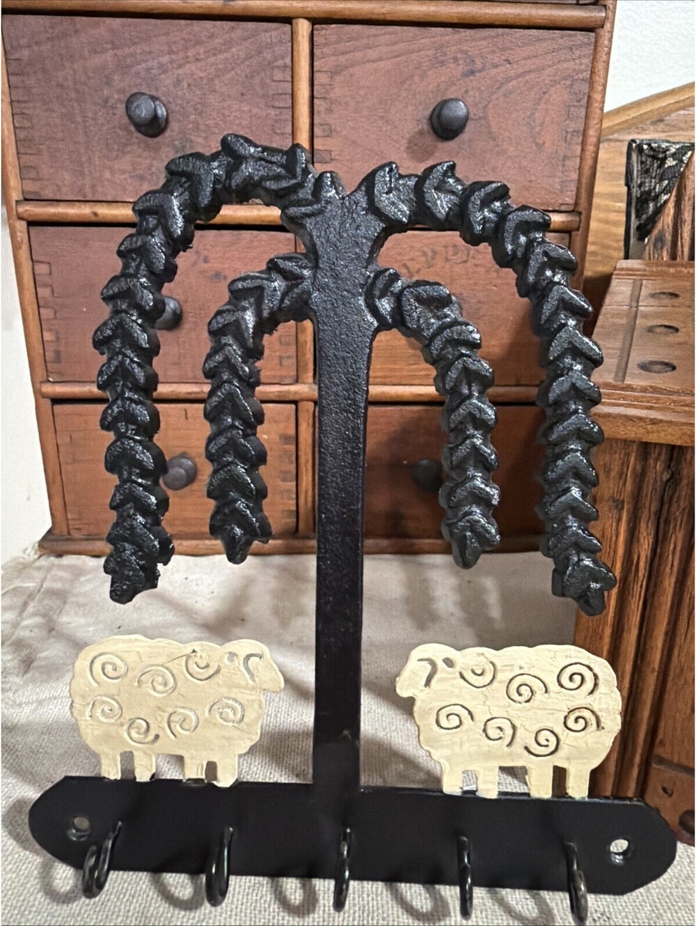 Vintage Cast Iron Willow Tree 5 Key Hook Wall Mount W/ Sheep Country Farmhouse